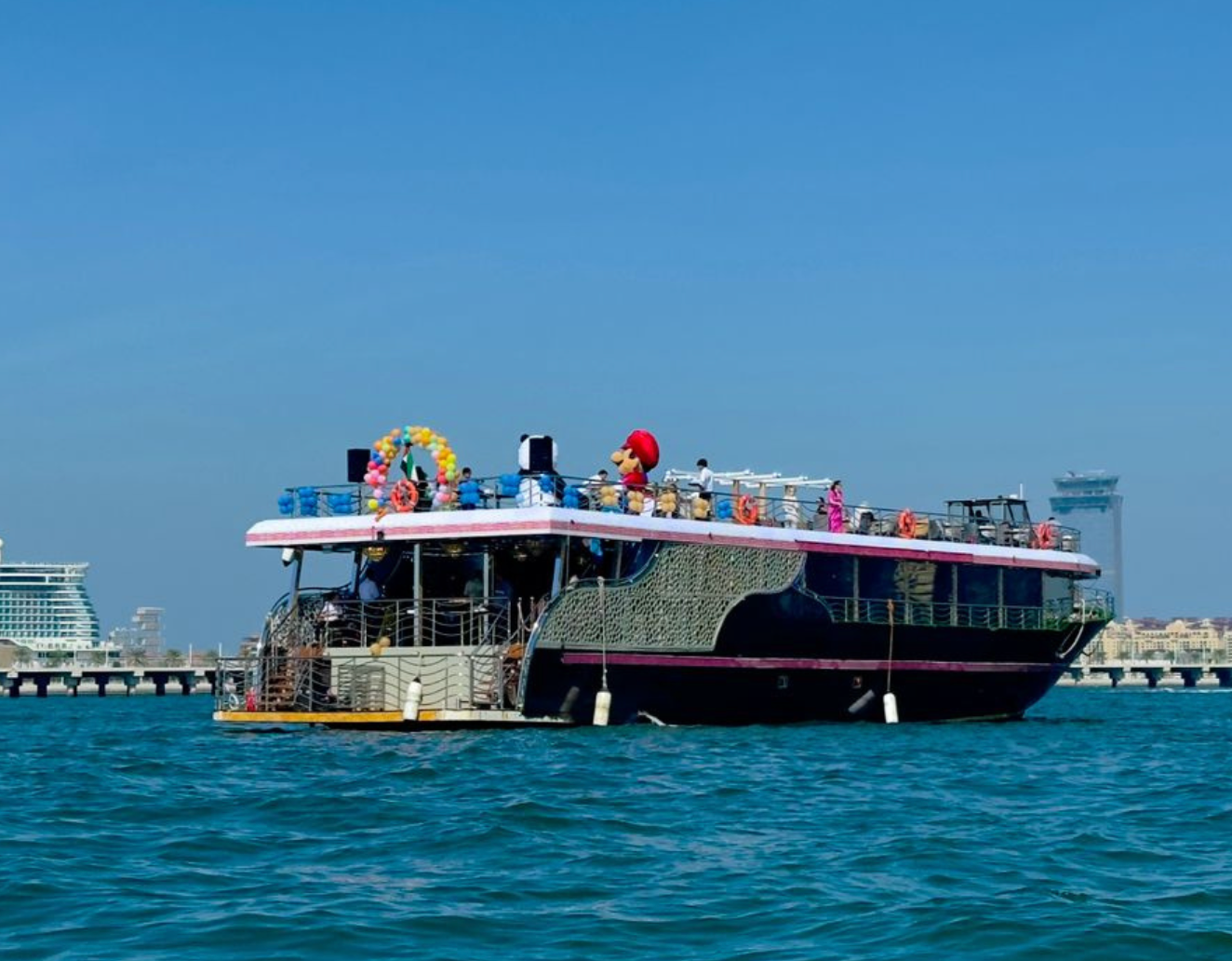 Dubai Marina Premium Cruise (Luxury Yacht) With Dinner. Child (AED99), Adult (AED109)